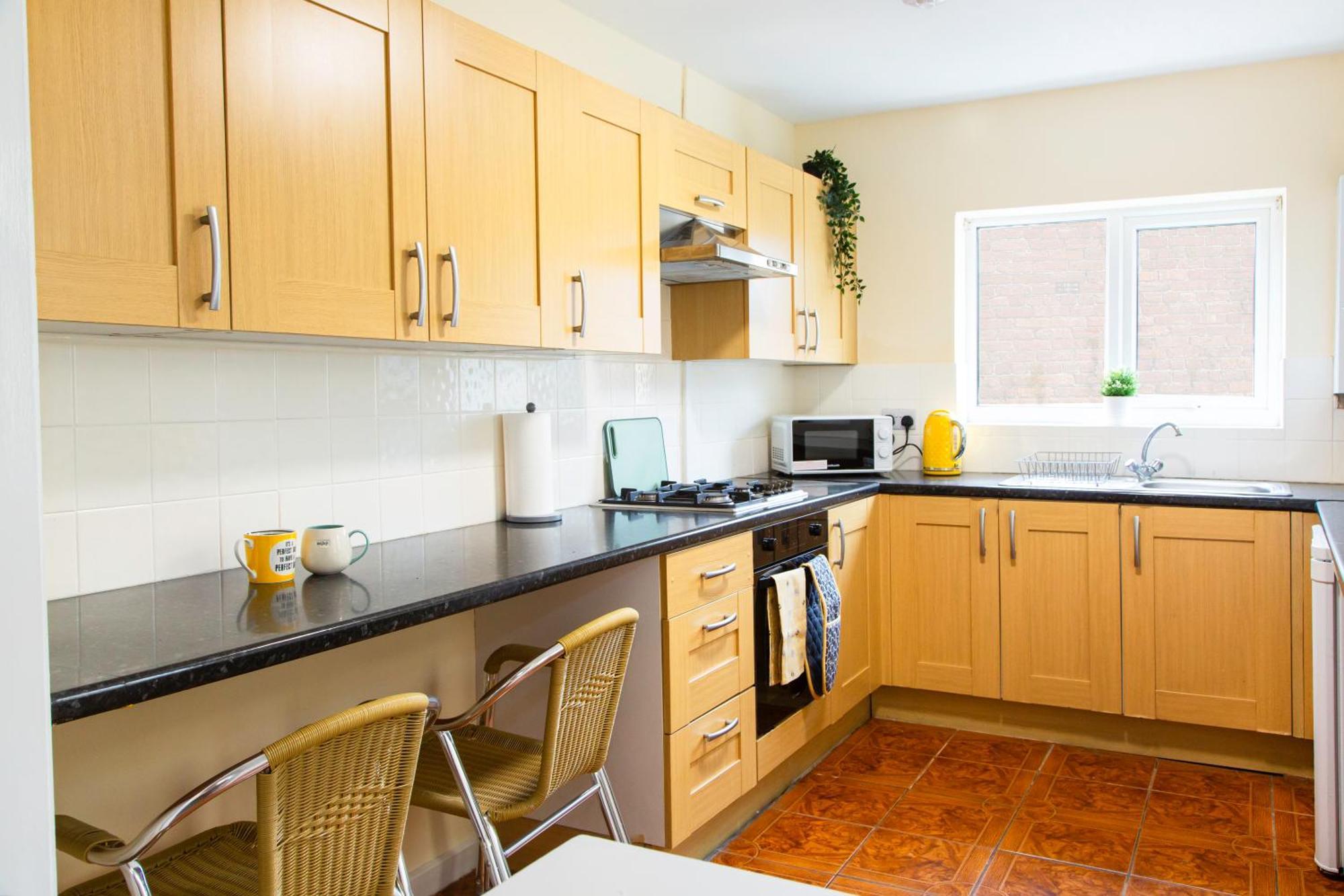 Newly Launched 3 Bedroom House With Free Parking Litherland Екстер'єр фото