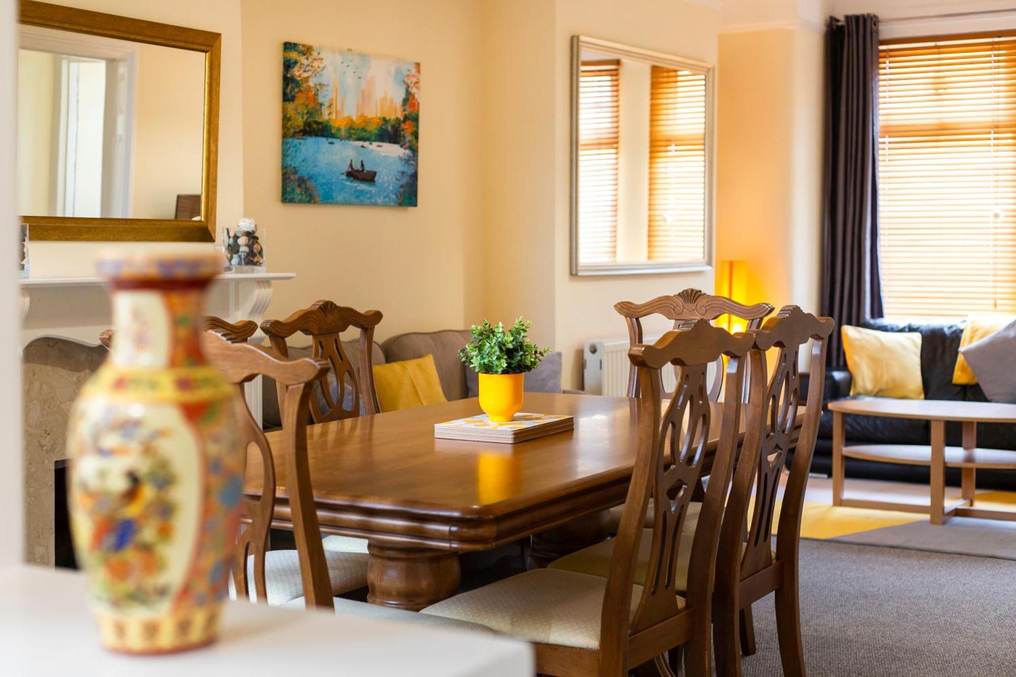 Newly Launched 3 Bedroom House With Free Parking Litherland Екстер'єр фото