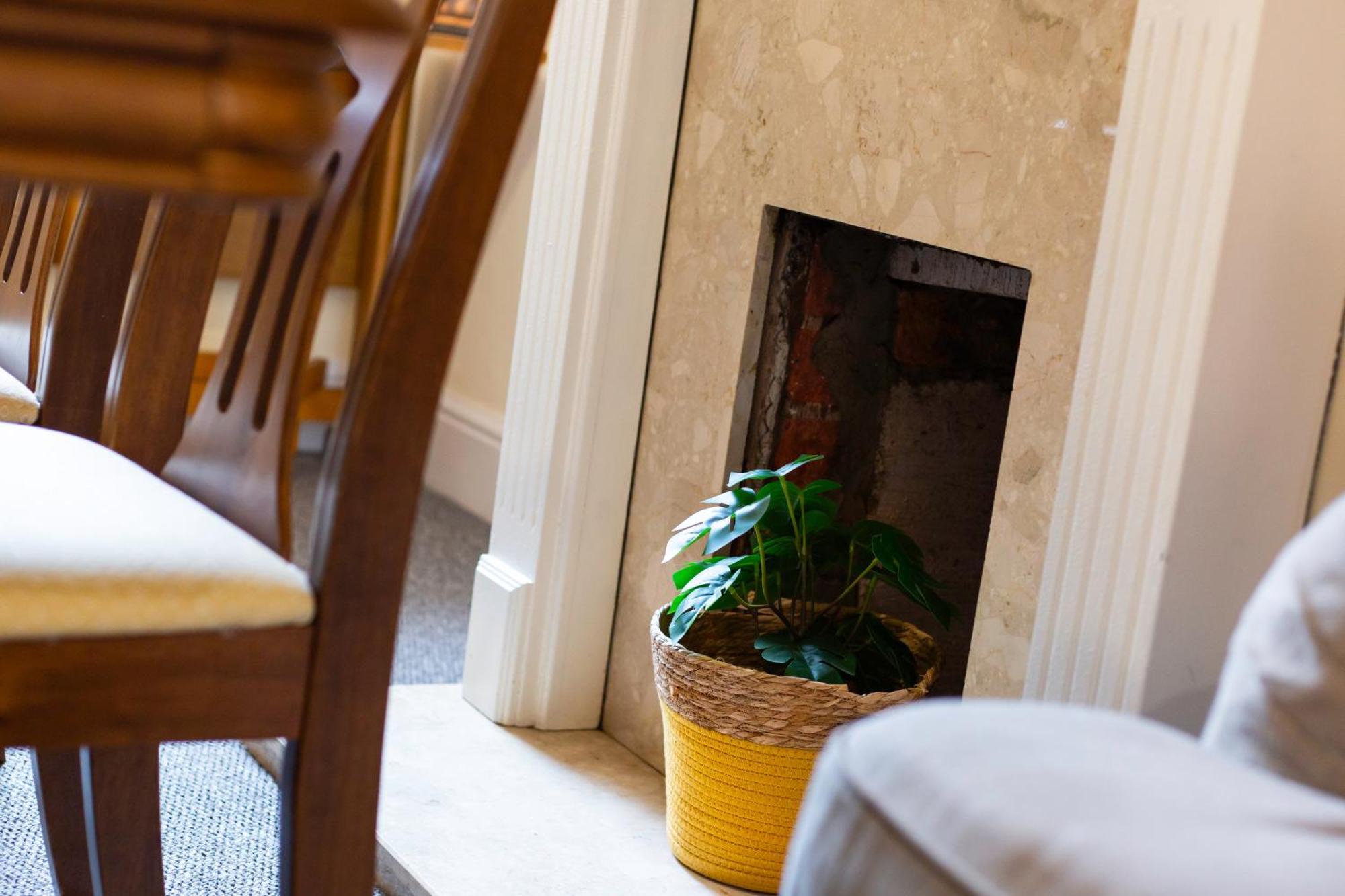 Newly Launched 3 Bedroom House With Free Parking Litherland Екстер'єр фото